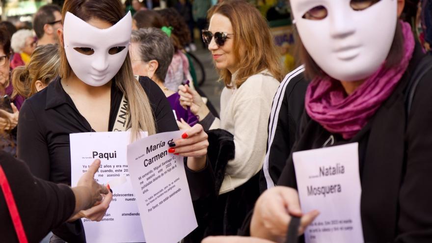 Concentración contra la Violencia contra la Mujer el 25N en Murcia.