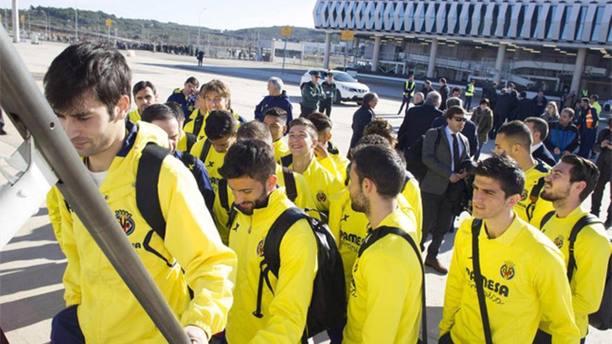 El 'submarino amarillo' tuvo que poner rumbo al Aeropuerto de Valencia