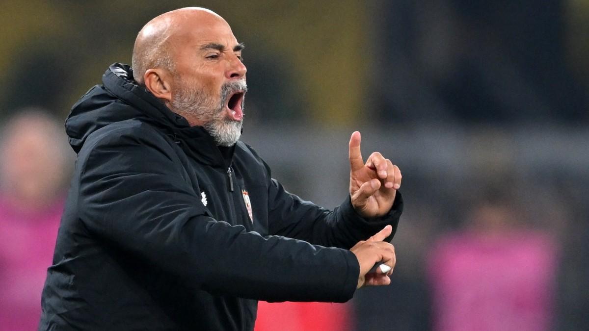 Sampaoli, durante el partido contra el Dortmund