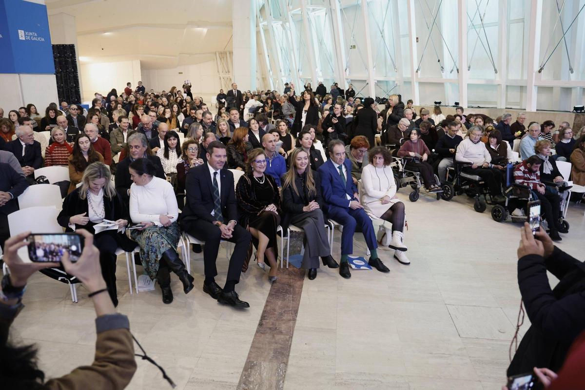 Catrocentas familias celebran os 25 anos de Dano Cerebral Santiago