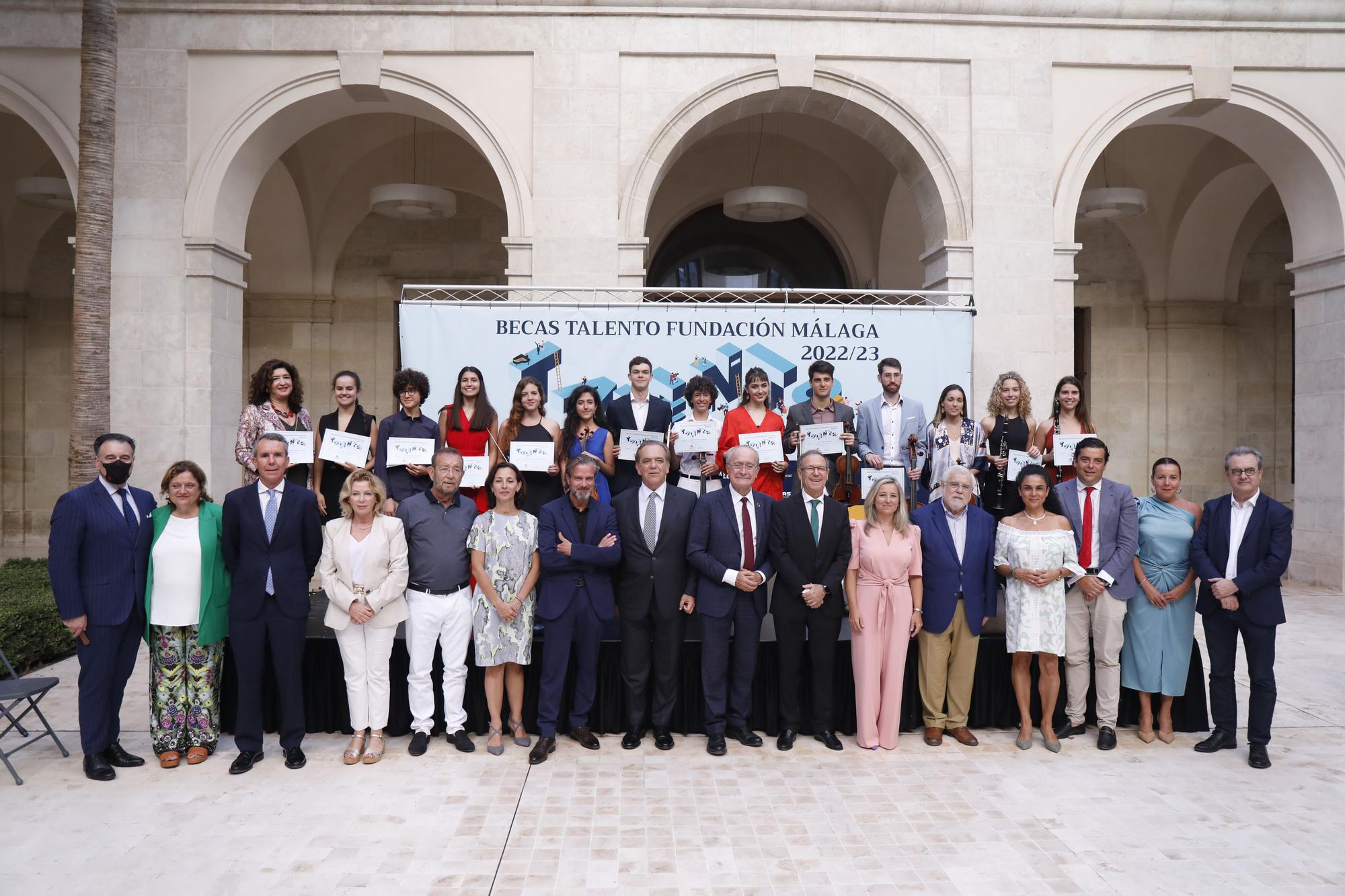 Entrega de las becas talento de la Fundación Málaga 22/23