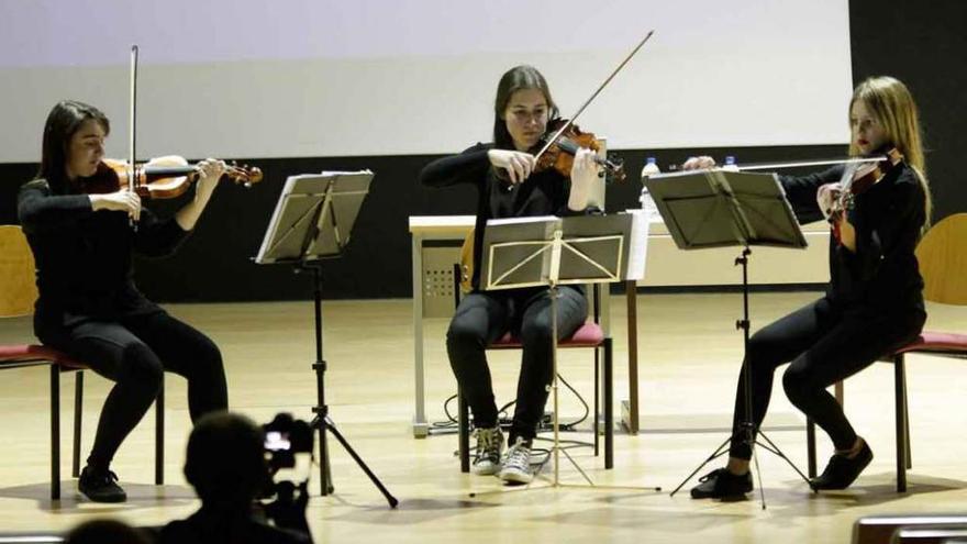 Los jóvenes intérpretes dan el toque musical al Campus