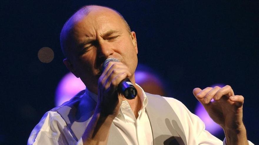 Phill Collins, retenido en un aeropuerto de Brasil por no tener visa de trabajo