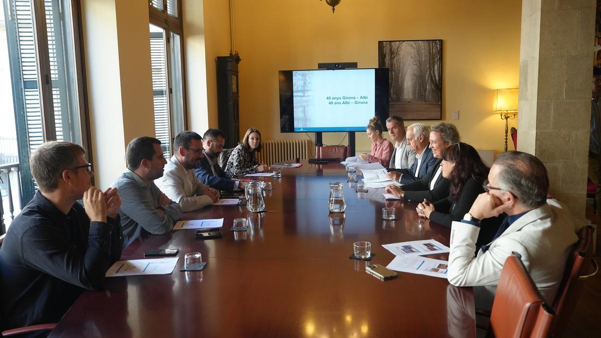 Una imatge d’arxiu d’una reunió amb la ciutat agermanada d’Albi.