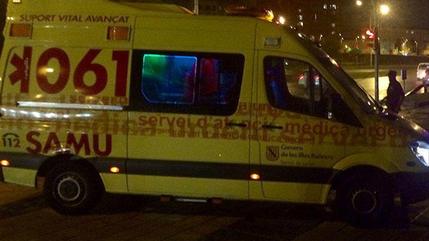 Un hombre, herido muy grave al ser arrollado por un autobús de la EMT en Palma