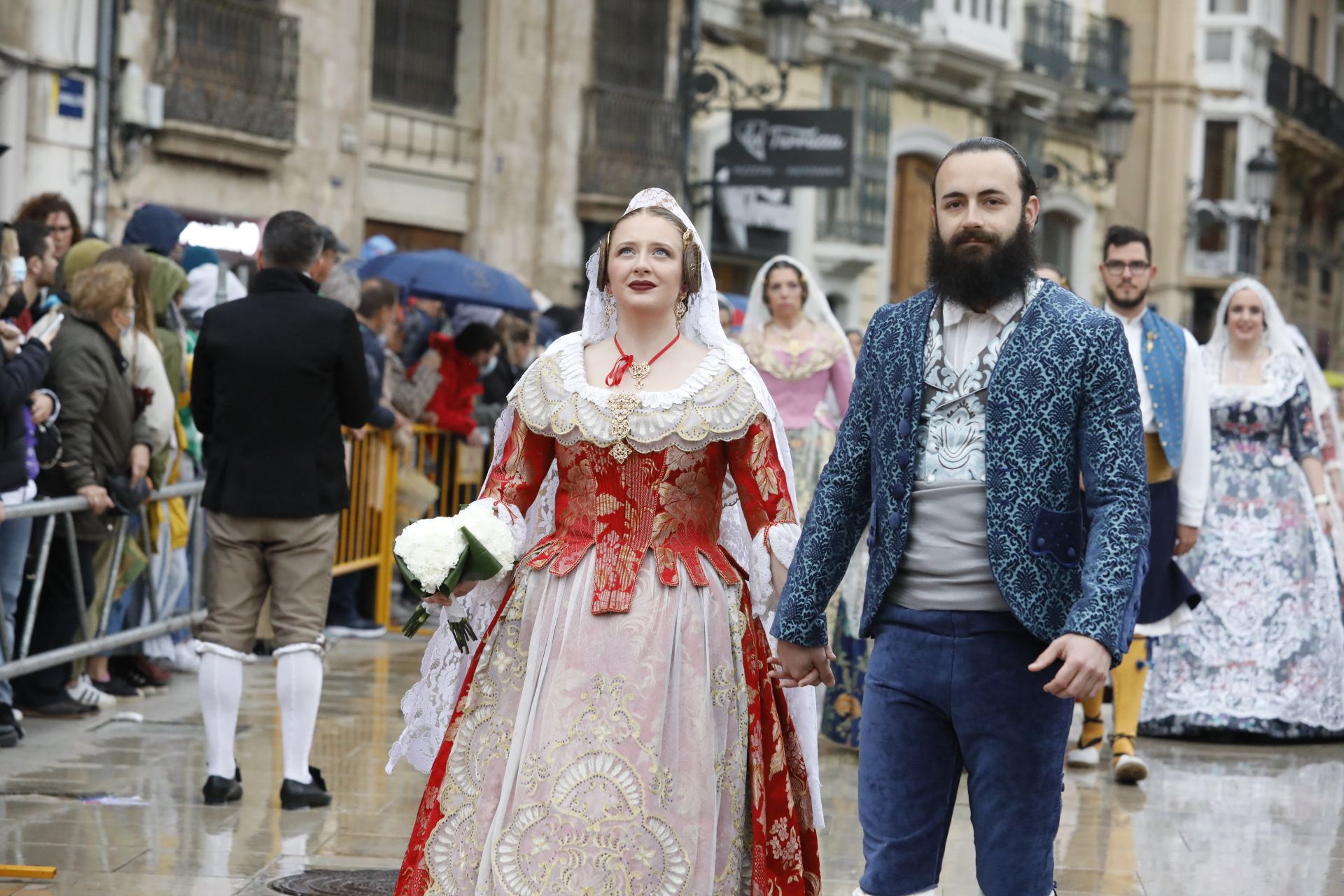 Búscate en el primer día de ofrenda por la calle de Quart (entre las 17:00 a las 18:00 horas)