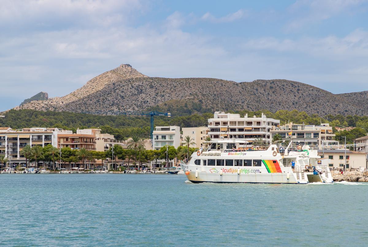 Ferry del puerto de Alcudia