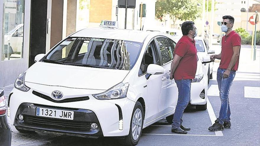 El sector del taxi de Castellón pierde el 80% del trabajo por la pandemia