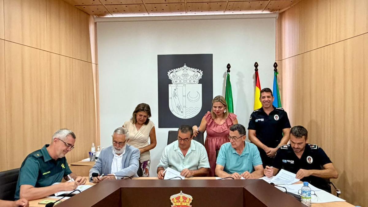 Imagen de la firma de la adhesión.