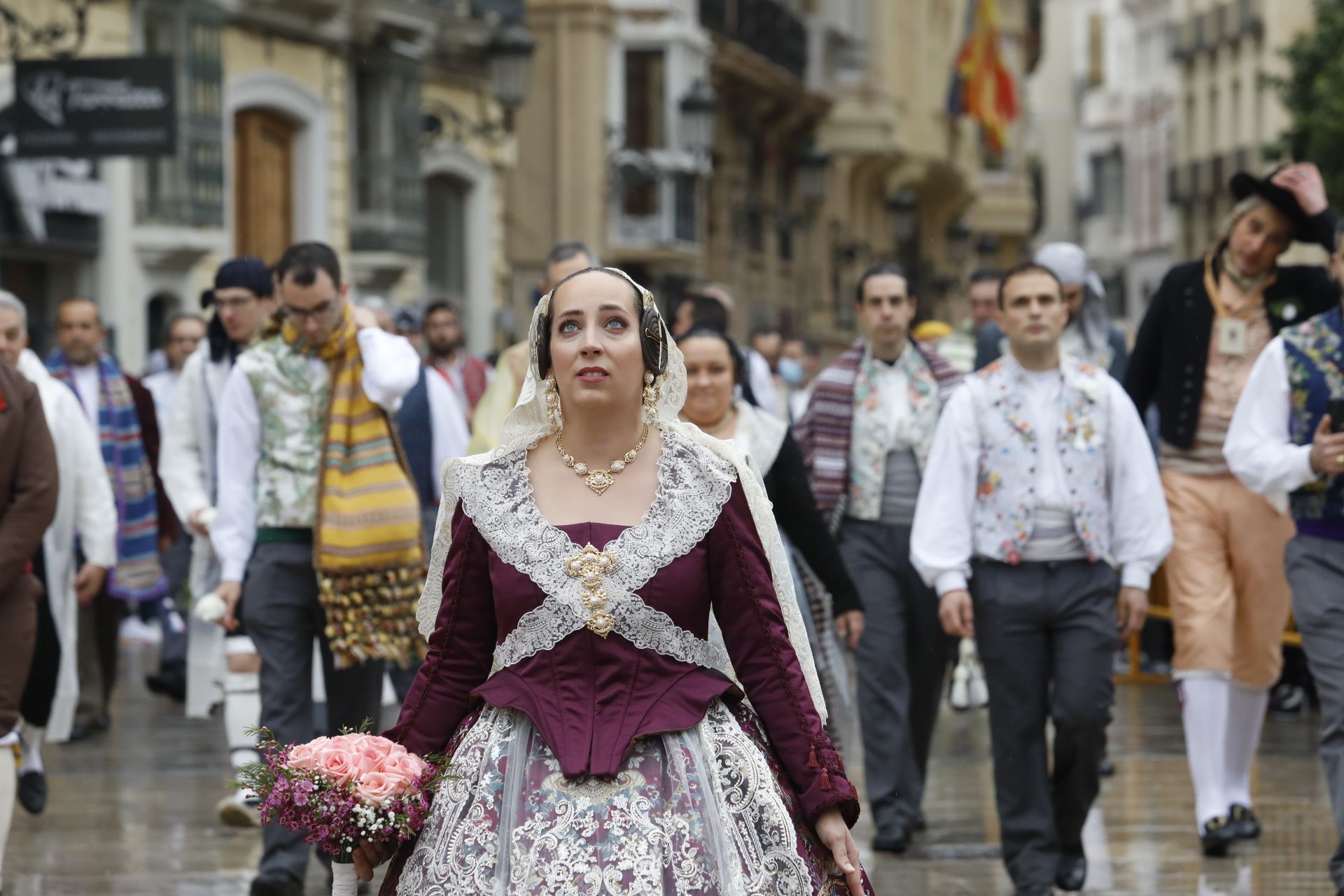 Búscate en el primer día de Ofrenda por la calle Quart (entre las 15.30 y las 17.00 horas)