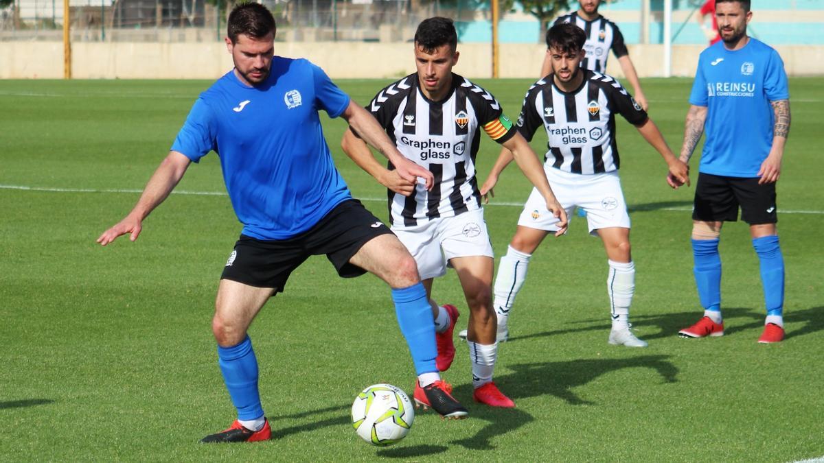 El Castellón B superó a La Pobla en el campo de Marina d&#039;Or.