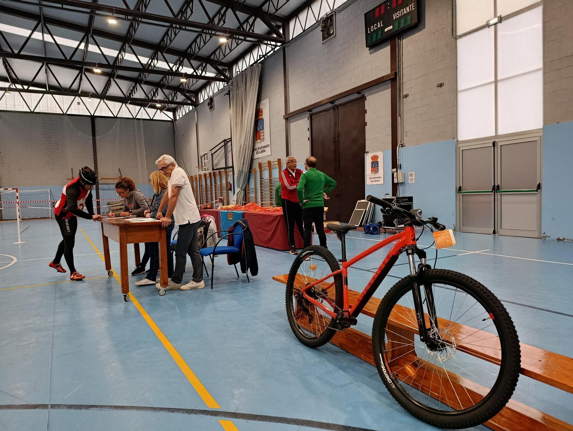 La Fiesta de la Bicicleta triunfa en Llanera