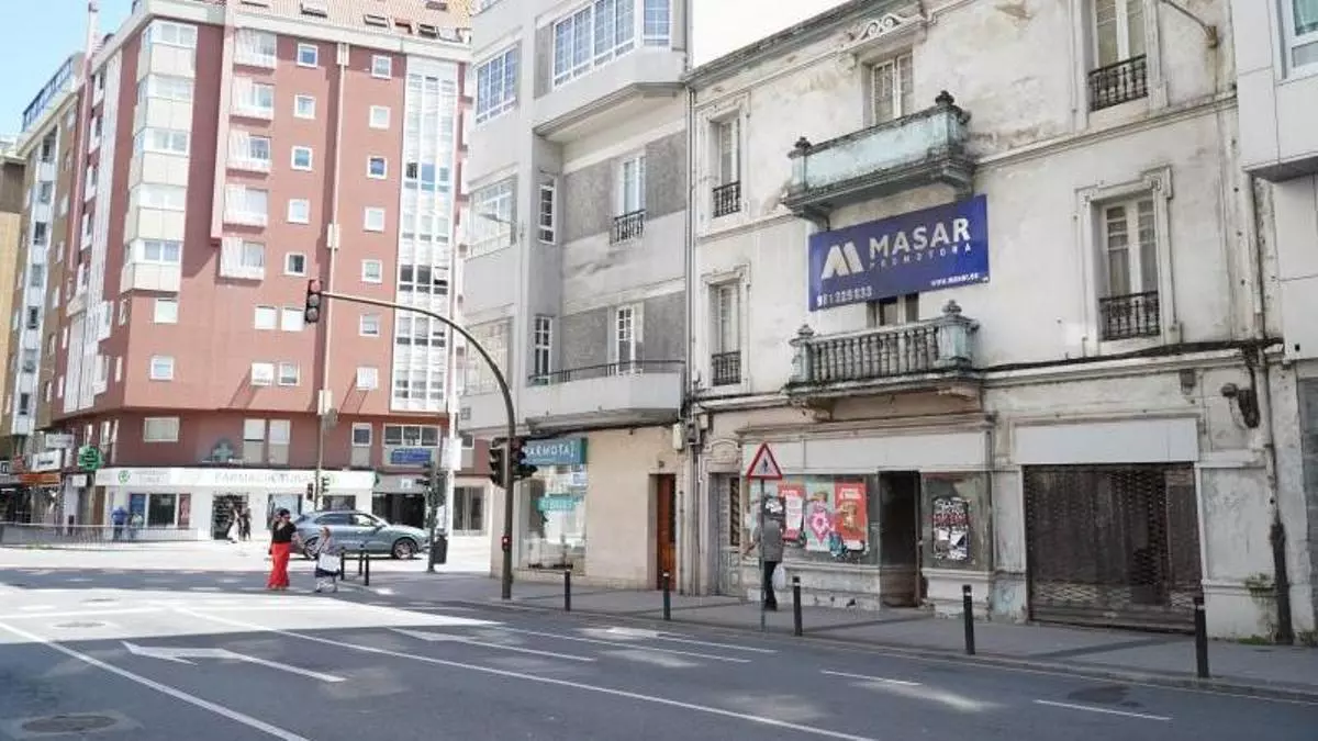 El Tribunal Superior de Galicia rechaza demoler un edificio de Cuatro Caminos, en A Coruña, por estar protegido