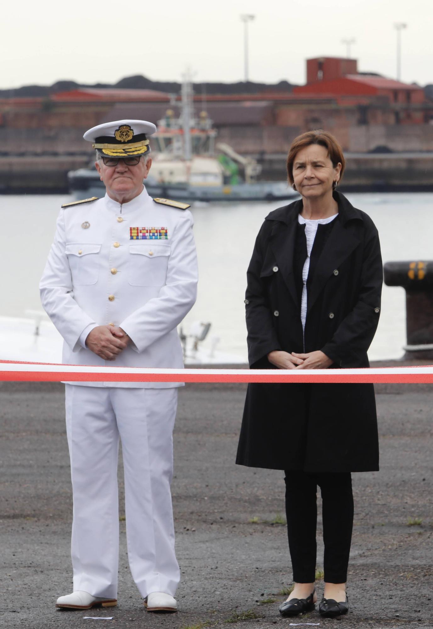 Así fue la visita institucional a los barcos de guerra que están en Gijón por el Día de las Fuerzas Armadas