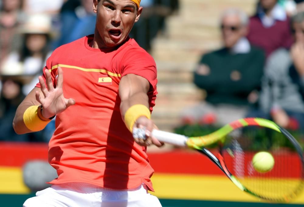 Copa Davis: Rafa Nadal - Alexander Zverev.AFP PHOTO / JOSE JORDAN