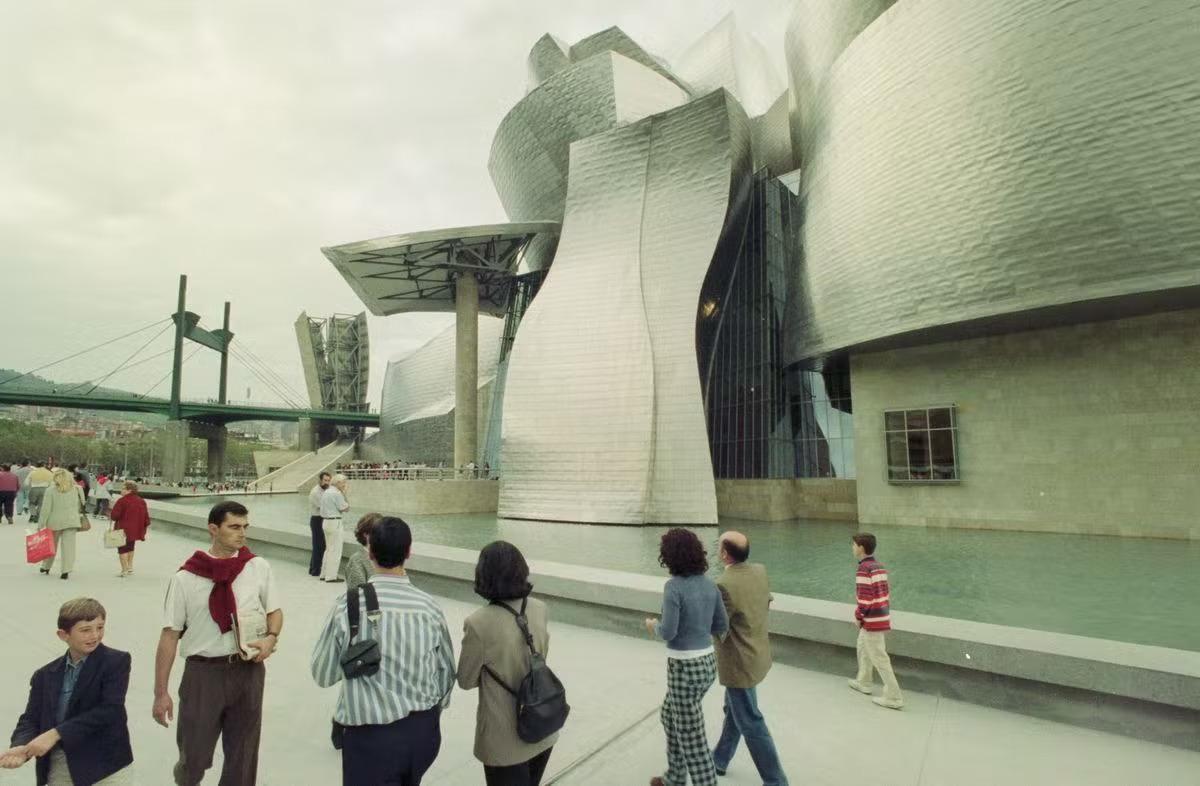 Guggenheim Bilbao: desde la primera piedra hasta la inauguración