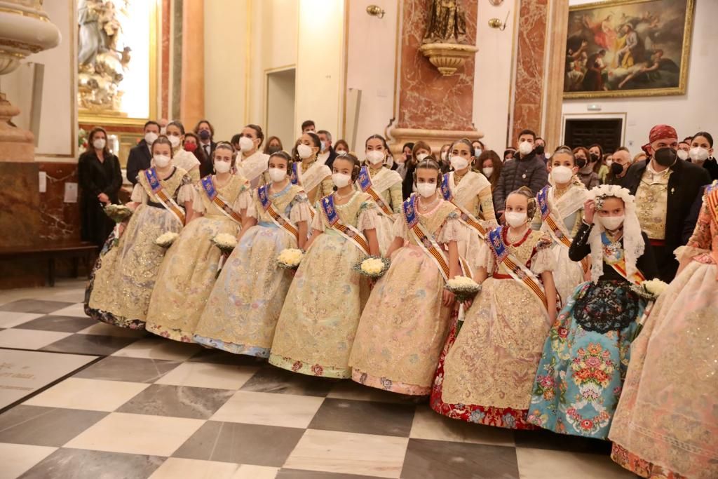 La visita a la Virgen concluye el fin de semana de exaltaciones falleras