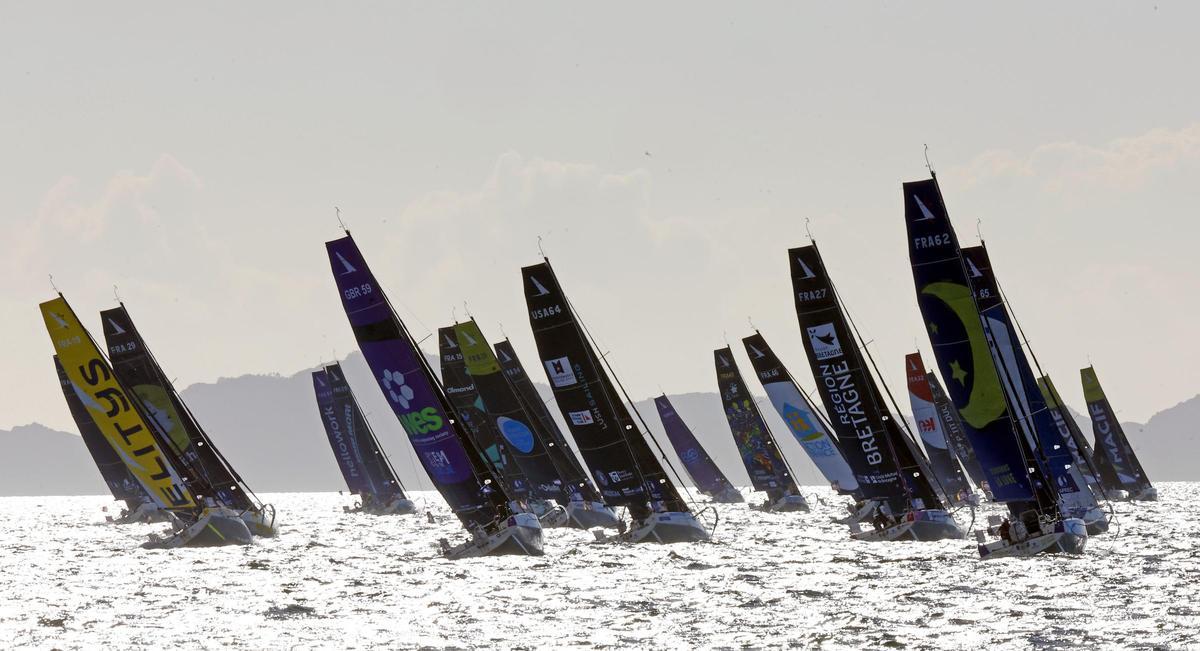 Vigo despide a La Solitaire du Figaro Paprec