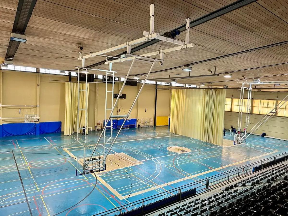 Interior del Polideportivo Central de El Campello.