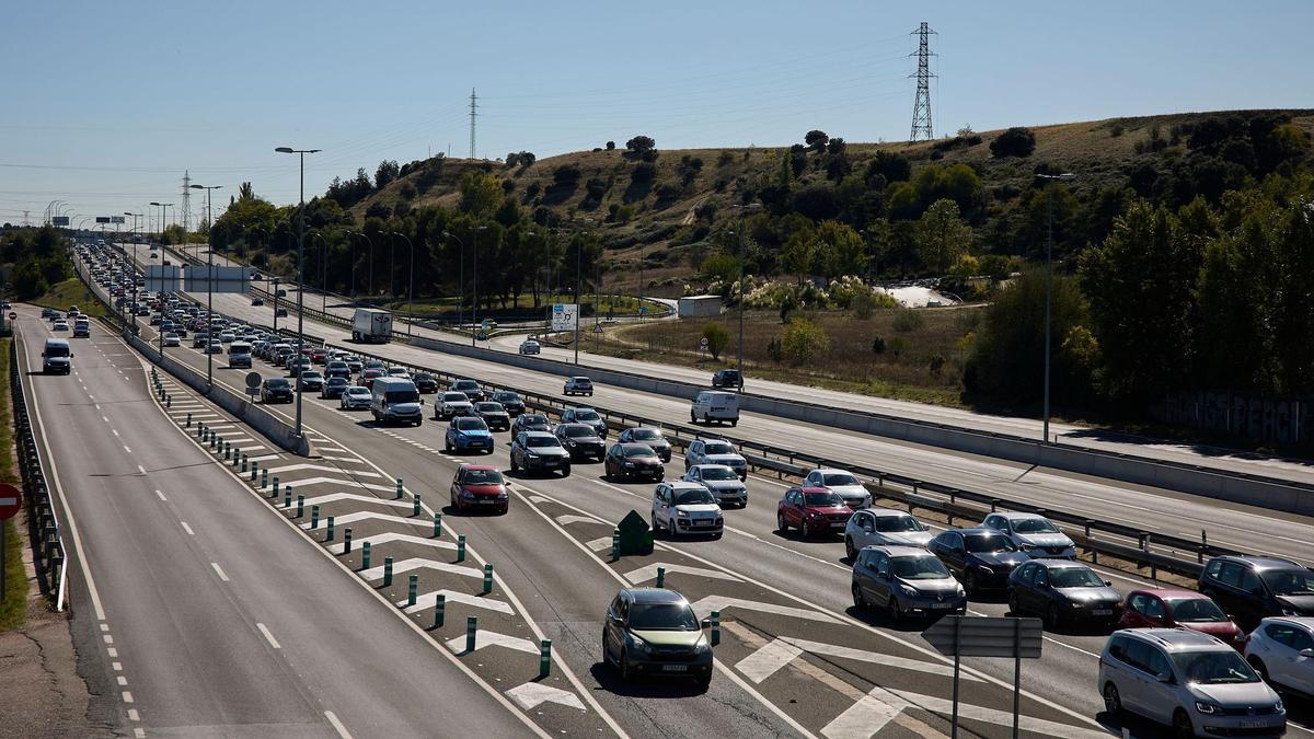 La DGT trabaja en un nuevo catálogo de señales viales.