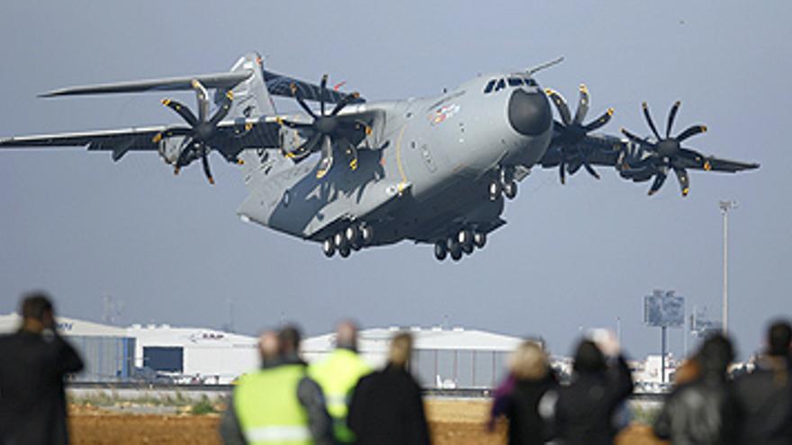 El primer vuelo del A400M hace realidad el proyecto europeo de avión gigante