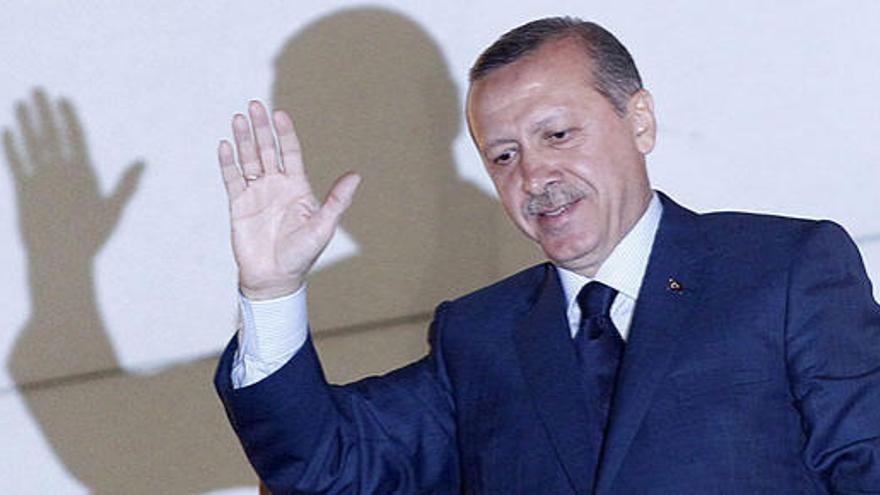 Recep Tayip Erdogan celebra los resultados de su partido