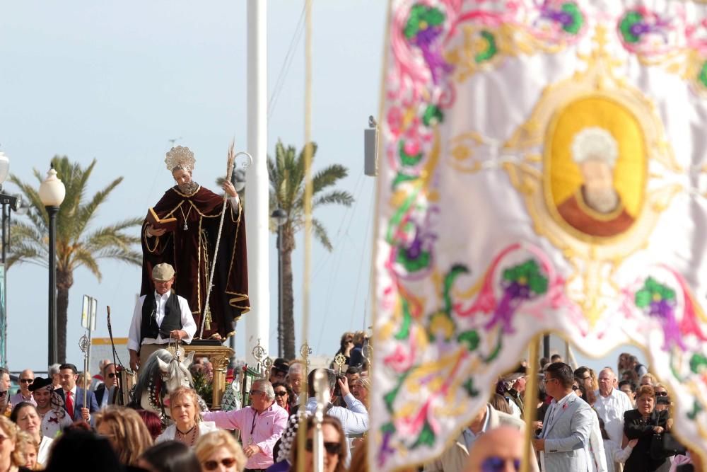 Desembarco de la nueva imagen de San Ginés de la Jara en Cartagena