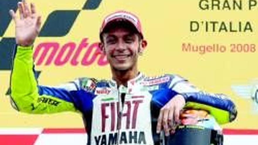 Rossi se impone por séptimo año seguido ante sus incondicionales