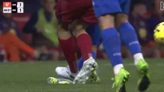 Así anuló el VAR la roja a Gerard Martín: "Juega la pelota de forma normal"