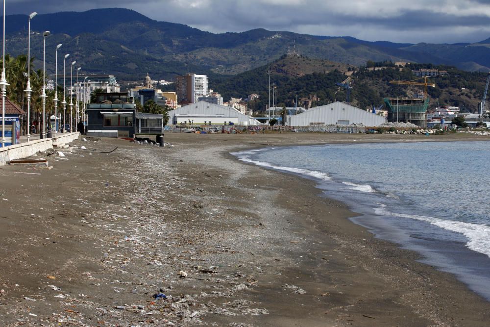 Playas cerradas en Málaga en el inicio de la primavera