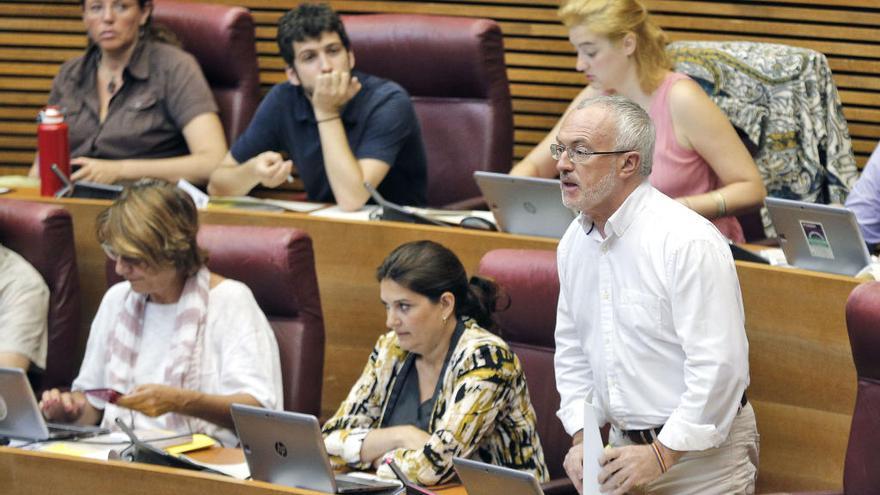 Podemos pide la tasa turística y dotación contra la pobreza en las cuentas de 2018