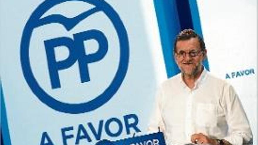 El líder del PP, Mariano Rajoy, en el míting del seu partit a Múrcia.