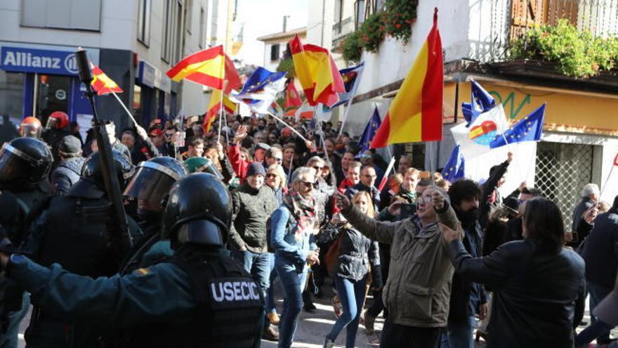 Tensión en Alsasua por el acto de Cs en apoyo a la Guardia Civil