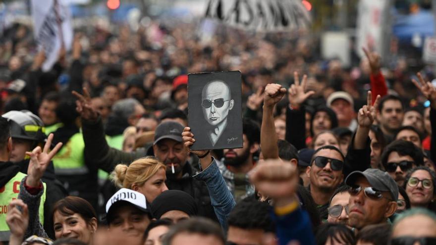 Más de un millón de personas despiden al Indio Solari, uno d