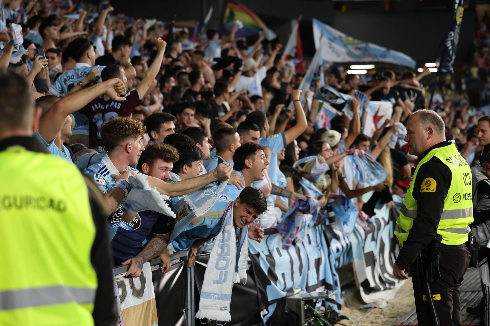 Lágrimas de felicidad en Balaídos: otro final de temporada agónico del Celta