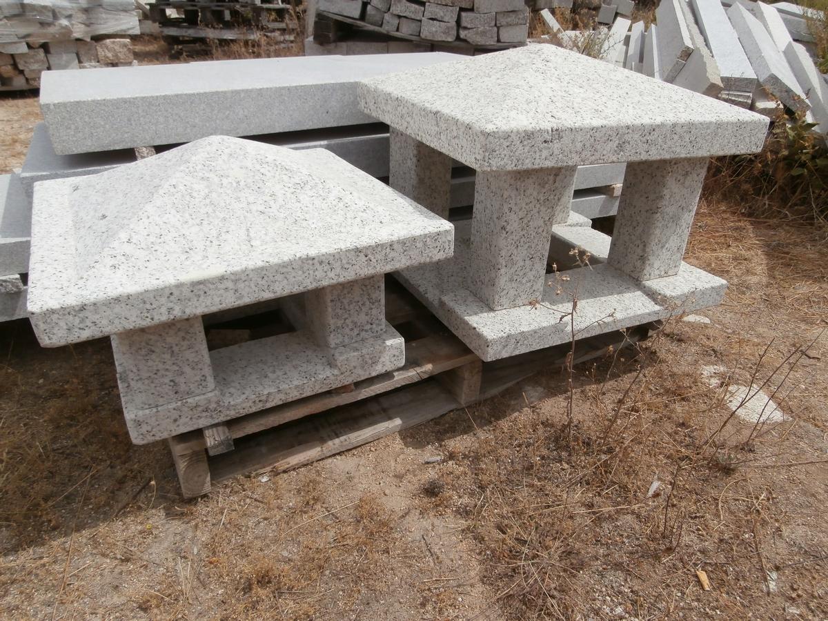 Piezas de granito.