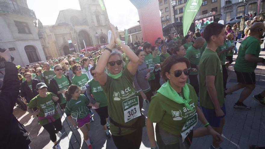 Salida de la I Carrera contra el Cáncer, en 2016