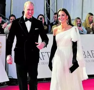 Kate Middleton luce bisutería de Zara en la gala del cine británico