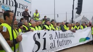 Patronal y sindicatos avalan la prórroga de Almaraz y piden empezar a preparar su futuro