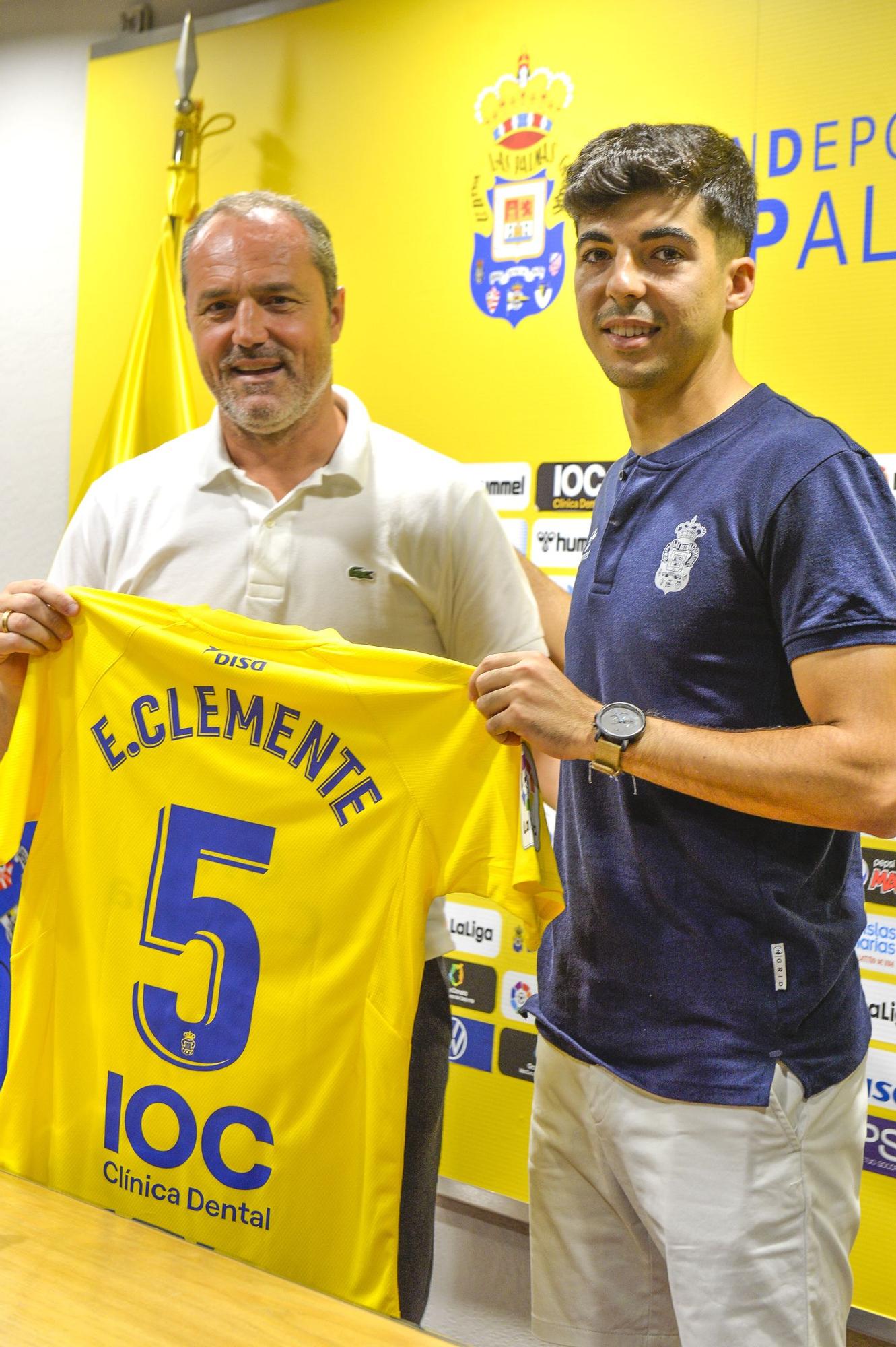 Presentación de Clemente como nuevo jugador de la UD Las Palmas