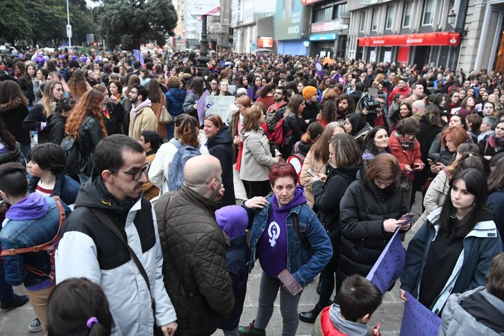 Unas 40.000 personas secundan la marcha feminista