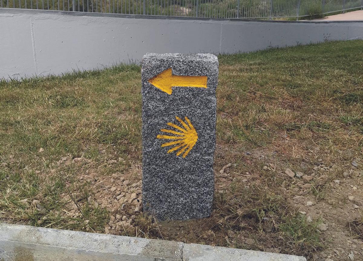 HITO DE SEÑALIZACIÓN DEL CAMINO MOZÁRABE AL SALIR DE CASTRO DEL RÍO.