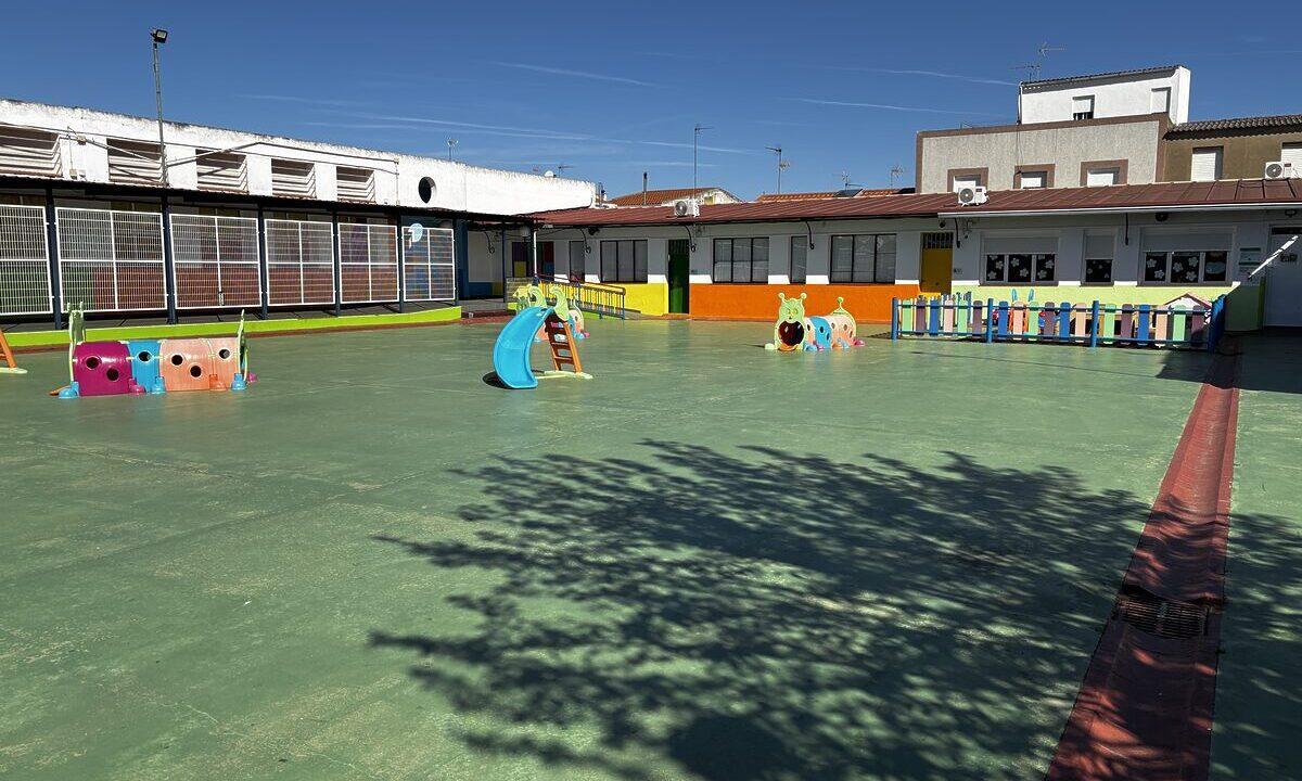 Interior del CEIP San José, en Talavera la Real.