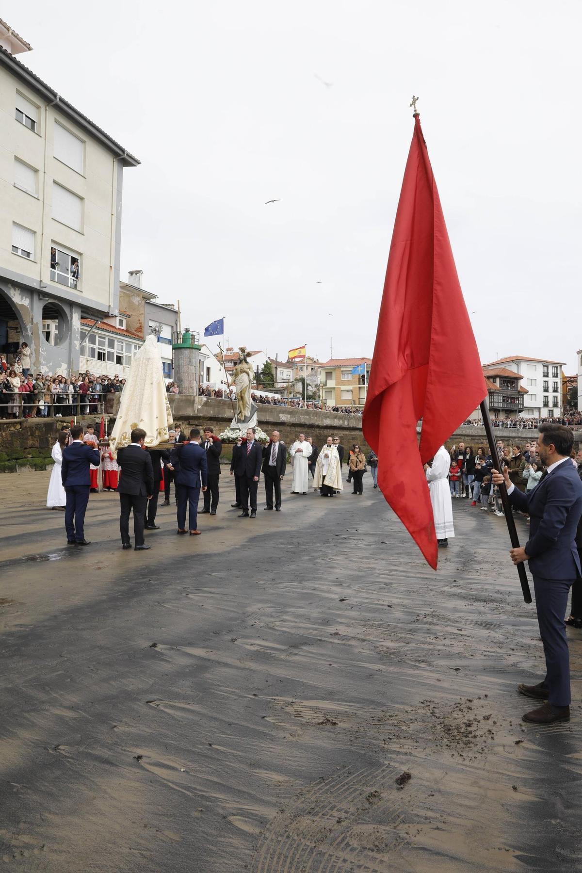 EN IMÁGENES: Félix Prieto se estrena como nuevo abanderado de La Venia de Luanco