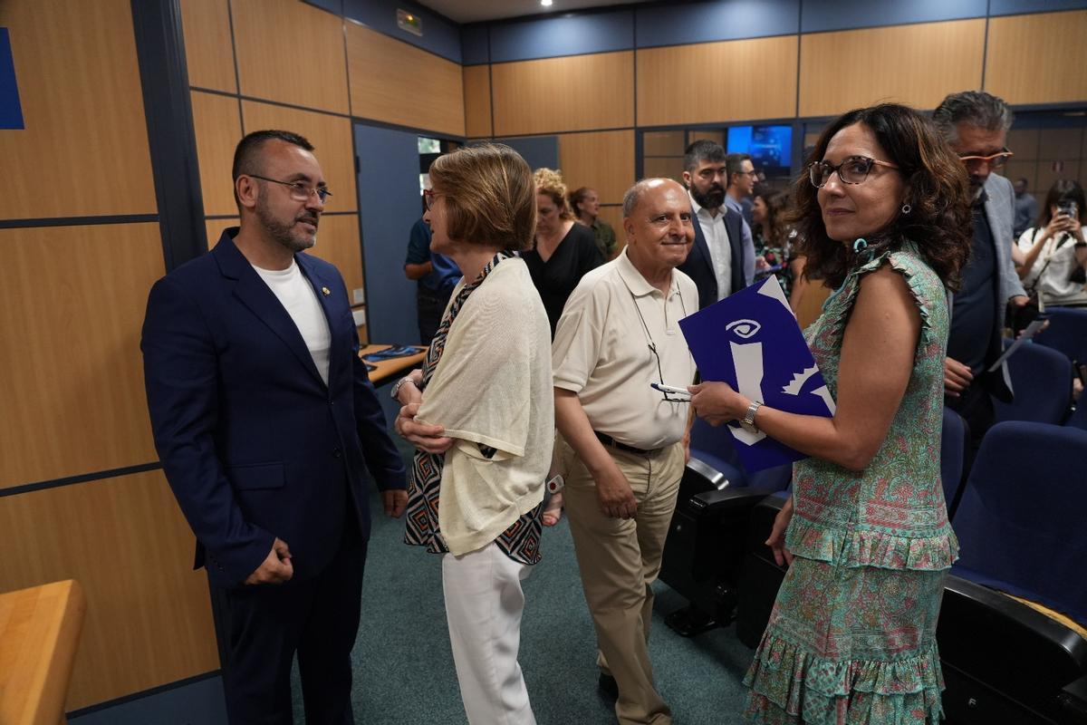 La rectora de la UJI, Eva Alcón, y el alcalde de Vila-real coinciden en la presentación de la Feria Destaca.
