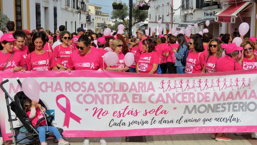 La ‘V Marcha Rosa’ de AOEX-Monesterio se celebrará el domingo, 22 de octubre