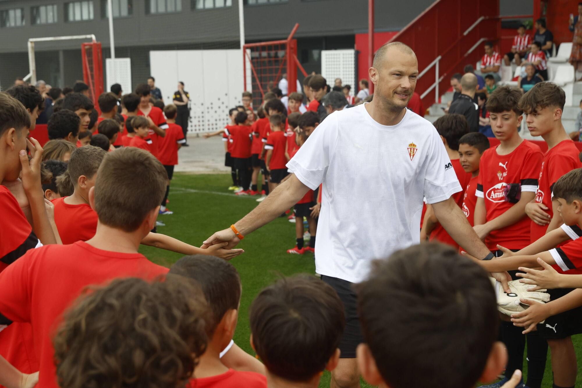 EN IMÁGENES: Primer entrenamiento de Sporting tras el regreso de las vacaciones