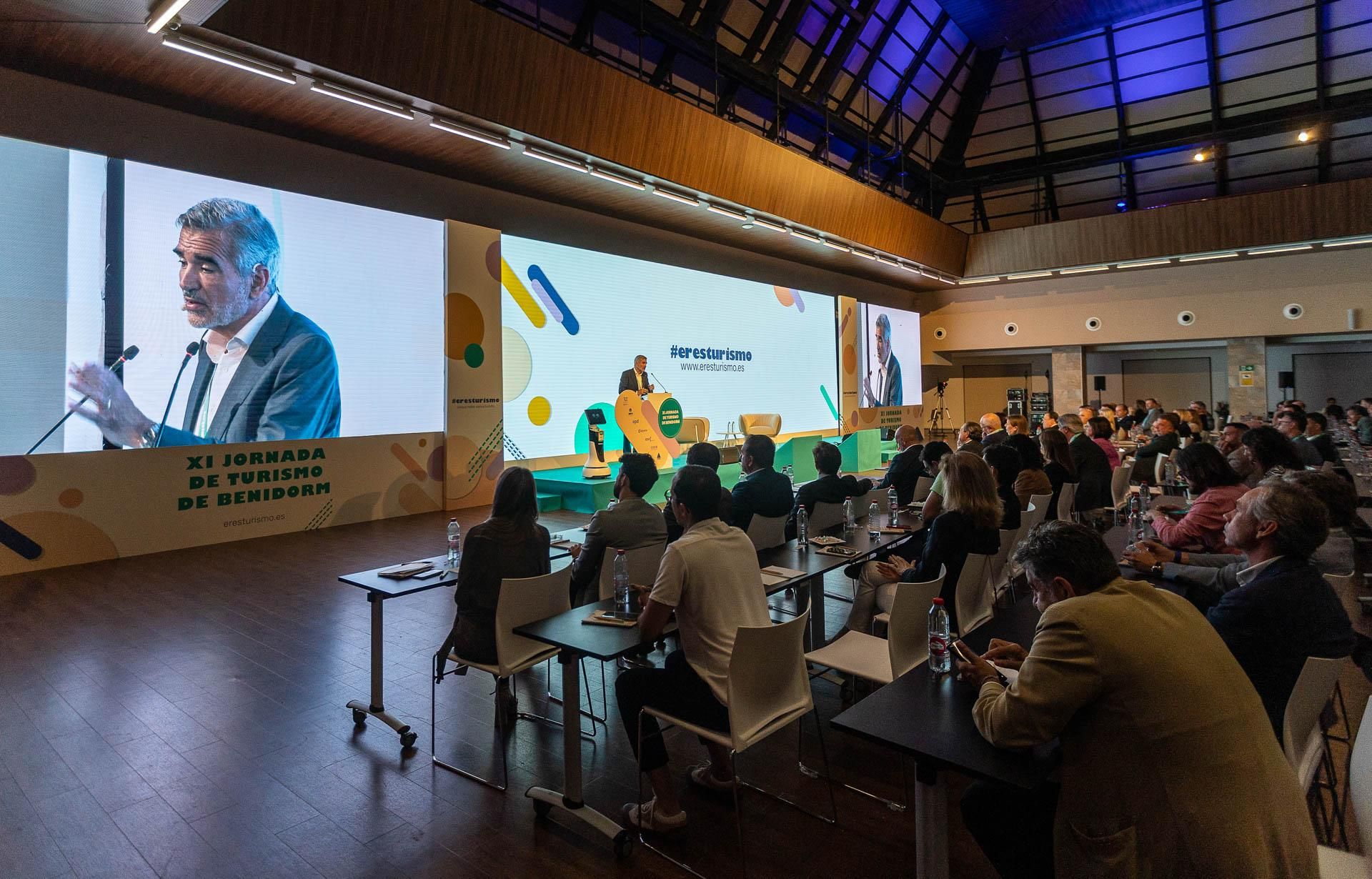 Los empresario cierran filas en defensa del turismo en las jornadas celebradas en Benidorm