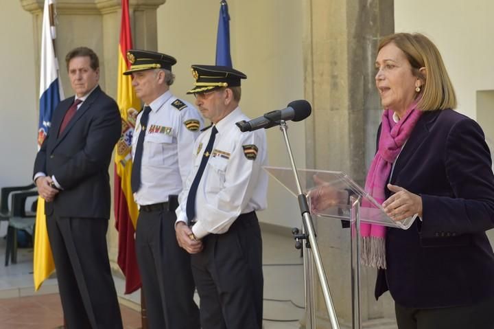 Entrega de diplomas a los Policías Nacionales ...