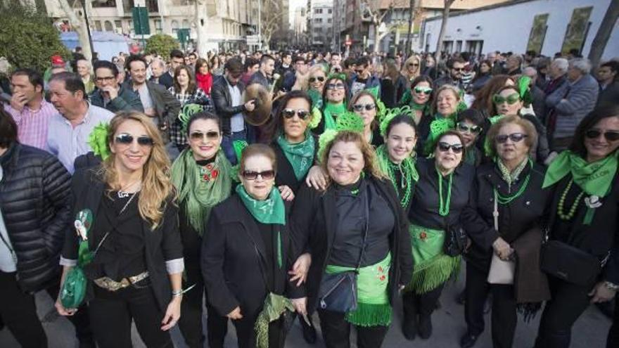 La Niñas de la Pinta hicieron acto de presencia en la plaza de Toros de Castelló como es tradición.